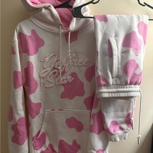 Jeffree Star Fashion Label with Pink Trim